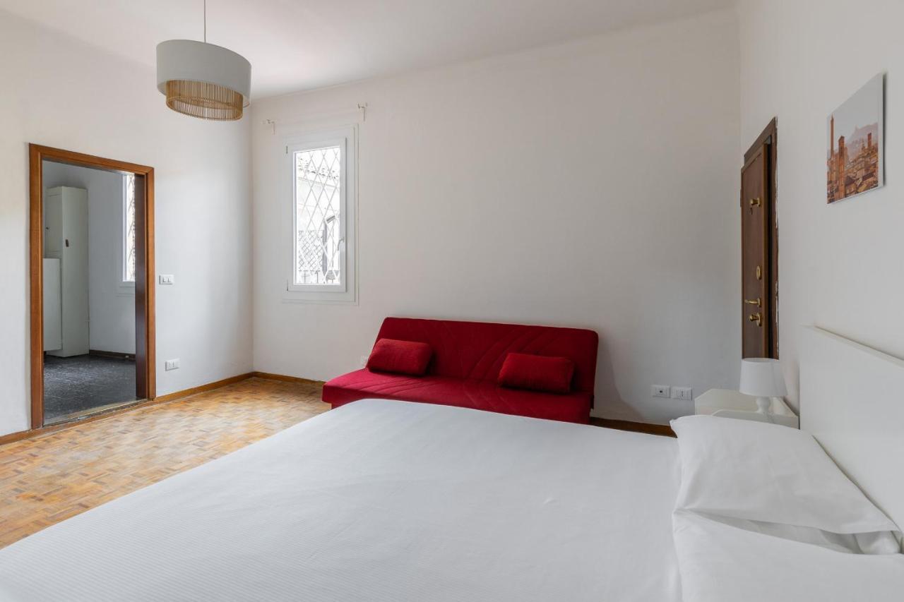 Alessandrini Apartment Alla Finestrella By Wonderful Italy 볼로냐 외부 사진