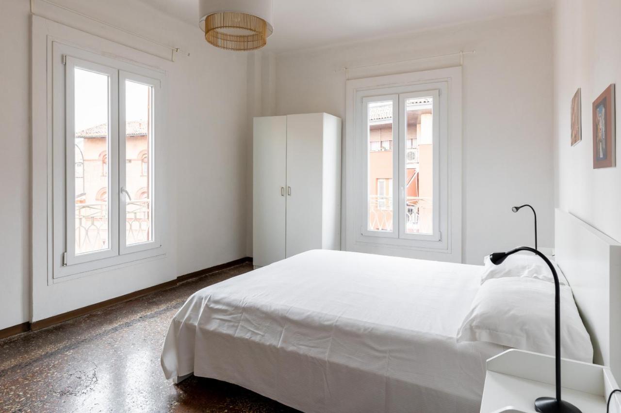 Alessandrini Apartment Alla Finestrella By Wonderful Italy 볼로냐 외부 사진