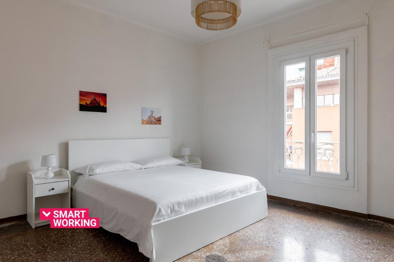 Alessandrini Apartment Alla Finestrella By Wonderful Italy 볼로냐 외부 사진